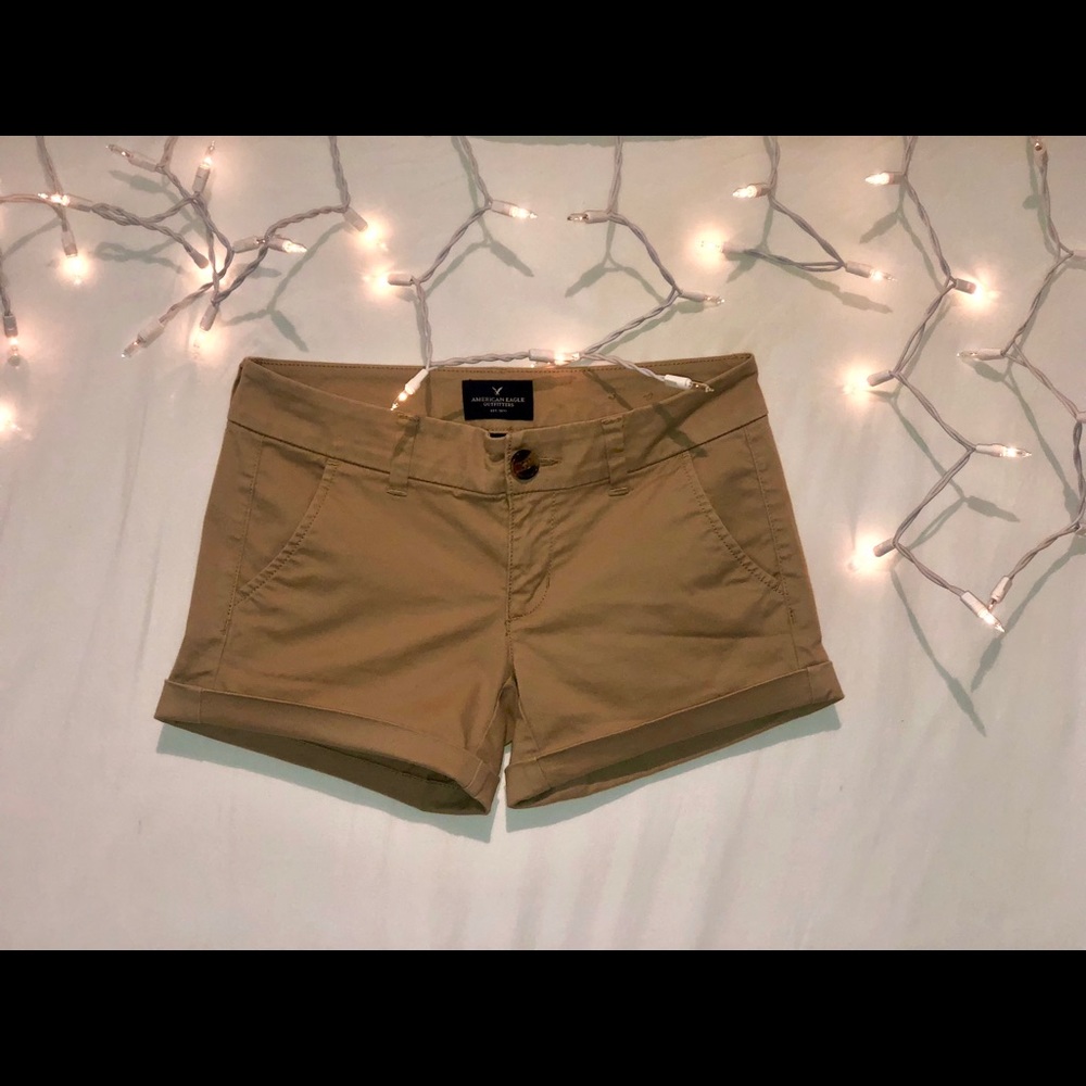 American eagle khaki shorts